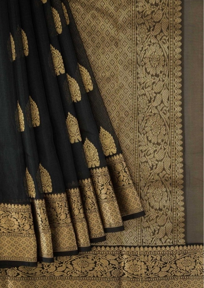 natural and artistic